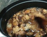 A picture of step 4 of Beef Pares.