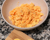 Foto del paso 4 de la receta: Huevos rellenos 👌🏻