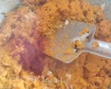 A picture of step 3 of Fried Carrot paste.
