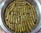 صورة لخطوة 8 من وصفة محشى ورق العنب 🍇