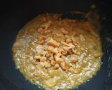 A picture of step 6 of Orange Apple Singhda Halwa.