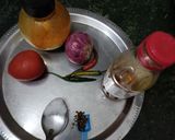 A picture of step 1 of Parshe fish curry.