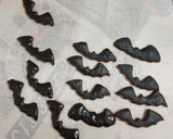 Foto del paso 8 de la receta: Galletitas Halloween: murciélagos terroríficos de chocolate