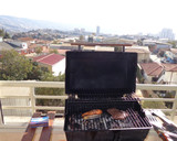 Foto del paso 2 de la receta: Bistec y salmón grillado con mantequilla de hierbas