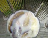 A picture of step 2 of Banana almond (milkshake) 🍻.
