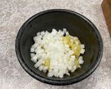 A picture of step 2 of Pineapple Salsa Pork Tacos.