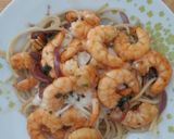Une image de l'étape 5 de Pâtes aux crevettes.