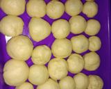 Foto langkah ke 5 dari resep Roti Goreng Isi Sosis dan Seres.