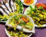 Hình bước làm 3 của món Canh Chua Cá Úc Nấu Bông Điên Điển