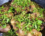 Foto del paso 7 de la receta: Chuleta de cerdo con salsa de cilantro cimarrón