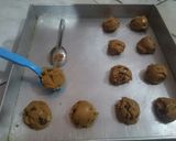Foto langkah ke 5 dari resep Monster Chocochips Cookies.