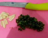 Foto langkah ke 1 dari resep Cumi asin cabe hijau / ijo.