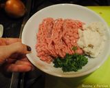 A picture of step 1 of Persian style meat balls.