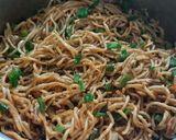 A picture of step 7 of Veg hakka noodles.