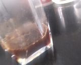 A picture of step 2 of Iced Tea Teh C Peng.