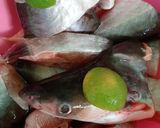 Foto langkah ke 1 dari resep Bothok Ikan Patin.