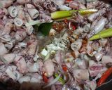 Foto langkah ke 3 dari resep Oseng Cumi Asin Petai.