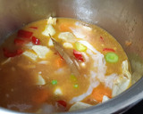 Foto del paso 3 de la receta: Alubias blancas con bacalao y verduras en olla rápida