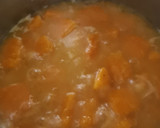 Foto del paso 4 de la receta: Crema de calabaza con trompetas de la muerte
