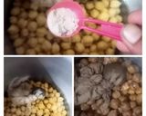 A picture of step 1 of Pindi Chole kulcha.