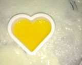 Foto del paso 3 de la receta: Huevo frito corazón para mi amiga del alma 💗💗💗💗