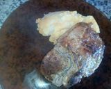Foto del paso 5 de la receta: Costeleta de cerdo con puré