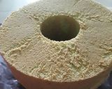 Foto langkah ke 11 dari resep PANDAN Chiffon Cake with poppy seed.