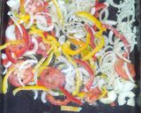 Foto del paso 6 de la receta: Hamburguesas a caballo con vegetales saltados