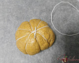 Foto del paso 7 de la receta: Panecillos especiados de calabaza rellenos de queso