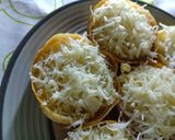 Foto langkah ke 8 dari resep Martabak Manis Mini.