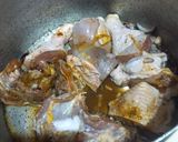 A picture of step 1 of Chicken Periperi.