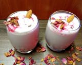 A picture of step 2 of Red cloud jewel shake.