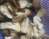 Hình bước làm 3 của món Mì vàng xào chay