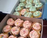 Foto langkah ke 8 dari resep Cupcake Lapis Surabaya.