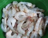 Foto langkah ke 1 dari resep Udang asam manis pedas.