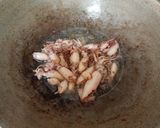 Foto langkah ke 3 dari resep Cumi Asin Balado Cabe ijo.