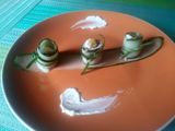Rollitos de pepino con atún queso crema