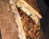 Foto del paso 7 de la receta: Tortilla de papa con cebolla y perejil, rellena!