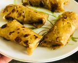 A picture of step 4 of Leftover Paratha & Sabji Spring Rolls.