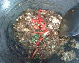 รูปขั้นตอนการทำที่ 2 ของ ปลาร้าสับผัดไข่