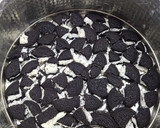 Foto del paso 2 de la receta: Torta helada oreo con dulce de leche
