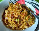 Foto langkah ke 9 dari resep Oseng Mie Soto.