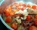 Foto del paso 2 de la receta: Macarrones (tortiglioni) con mejillones 🐚 🍅 🥓🌶 💚