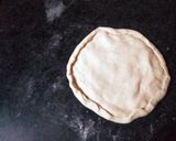 A picture of step 4 of Radish paratha.