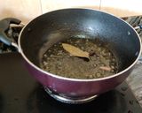 A picture of step 7 of Saag Chicken or Palak Murg.