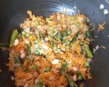 A picture of step 2 of Ragi Rava Upma.