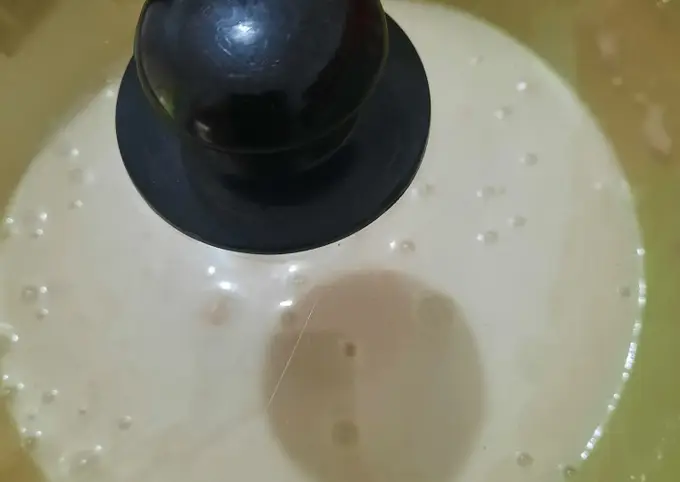 Langkah-langkah untuk membuat Resep Apem Kukus Merah Putih (resep jadul) ala Dapur RumahðŸ¥°