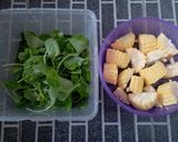 Foto langkah ke 1 dari resep Sayur Bening Bayam Jagung.