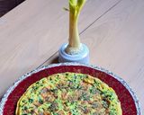 Foto del paso 3 de la receta: Tortilla de hojas de apio 🥘 receta de aprovechamiento