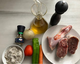Foto del paso 1 de la receta: Arroz en paella 🥘 o sartén, con paletilla de cordero
